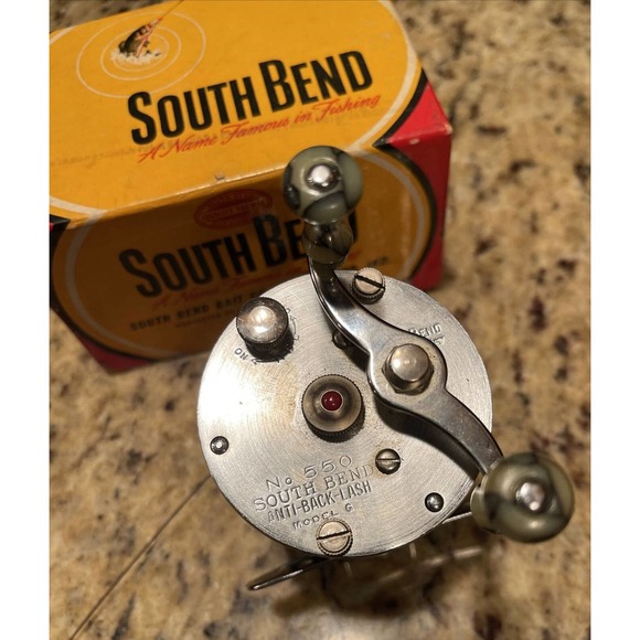 Ca. 1950 Boxed South Bend Silver Anti Backlash Reel w/Jeweled End Caps-Bakelite - Picture 2 of 7